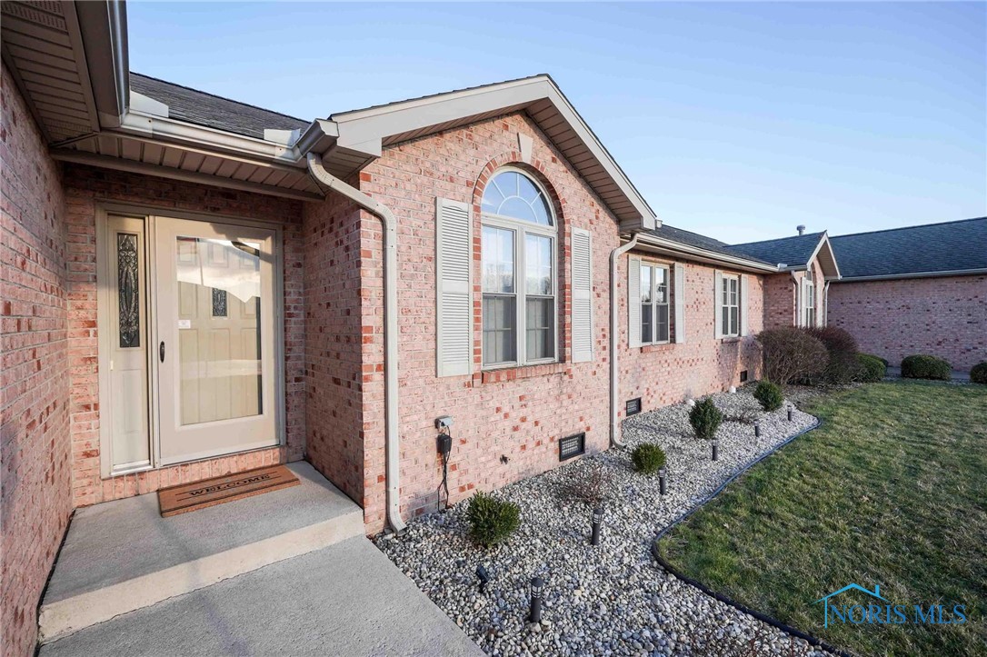 2129 Greystone Court, Findlay, Ohio image 4