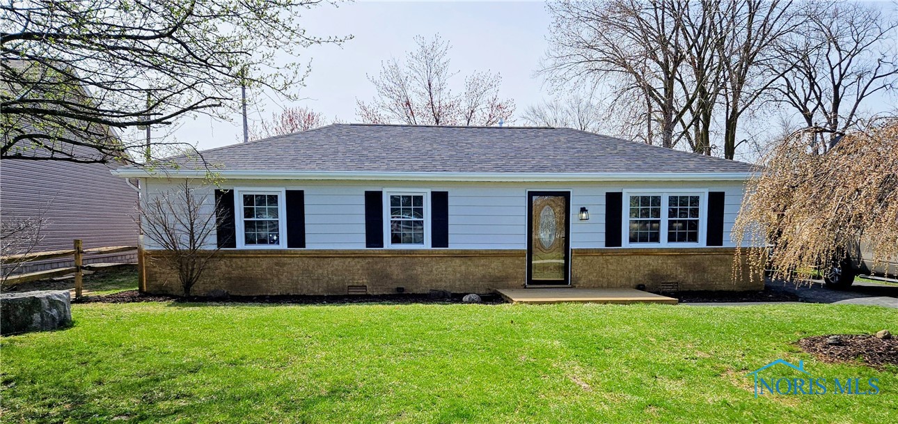 2740 Mechanic Street, Oregon, Ohio image 1