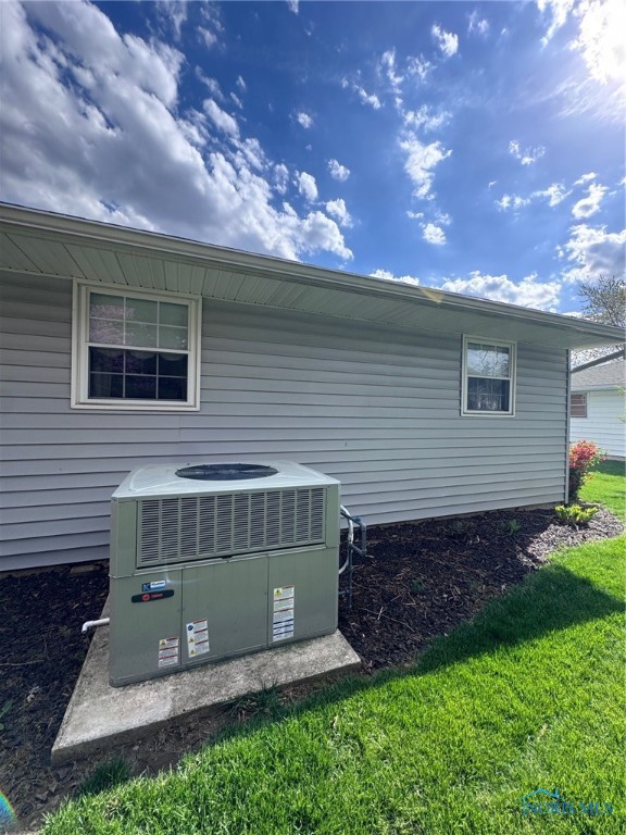 319 Sunrise Drive, Bowling Green, Ohio image 4