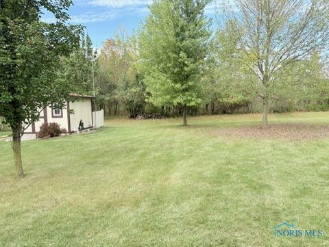 Tiny photo for 130 W Pinewood Avenue, Defiance, OH 43512 (MLS # 6136312)