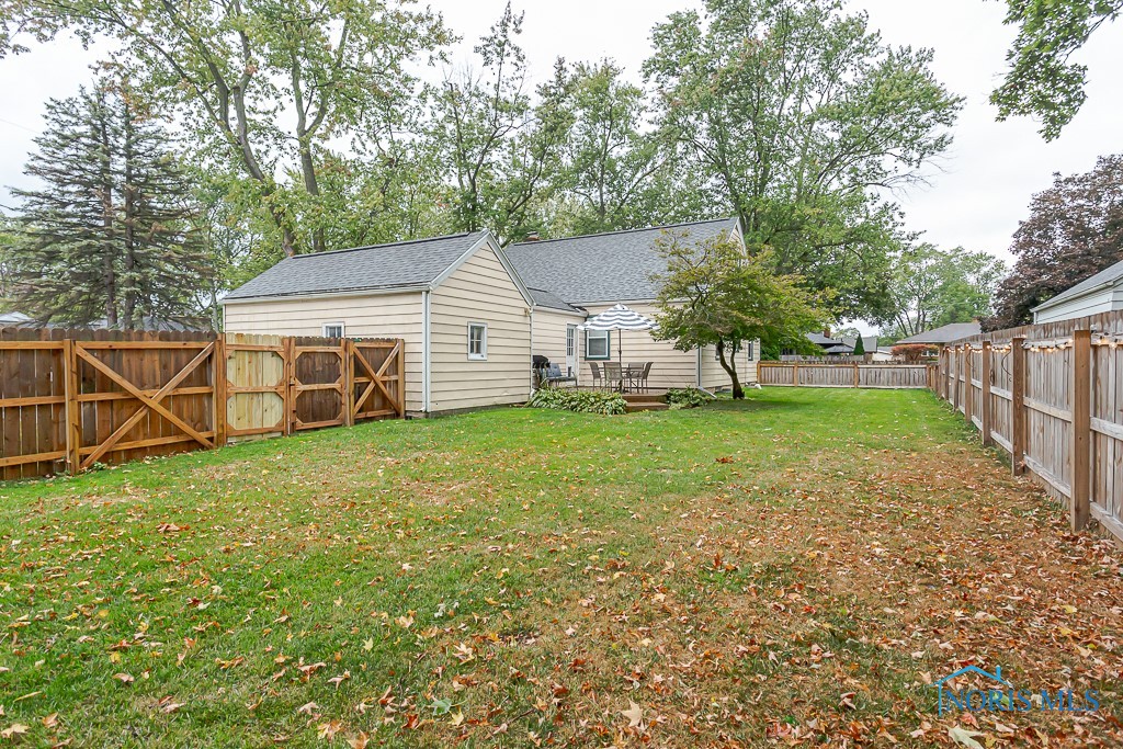 5904 Highland View Drive, Sylvania, Ohio image 42