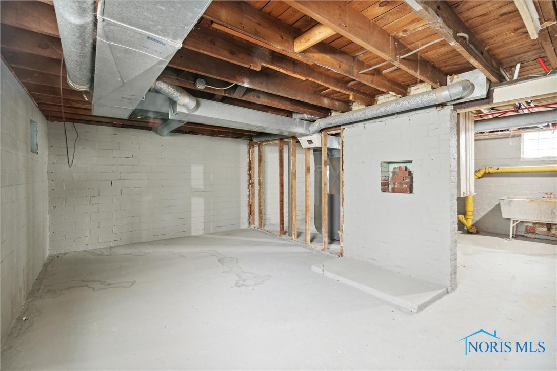 911 Alvison Road, Toledo, Ohio image 30