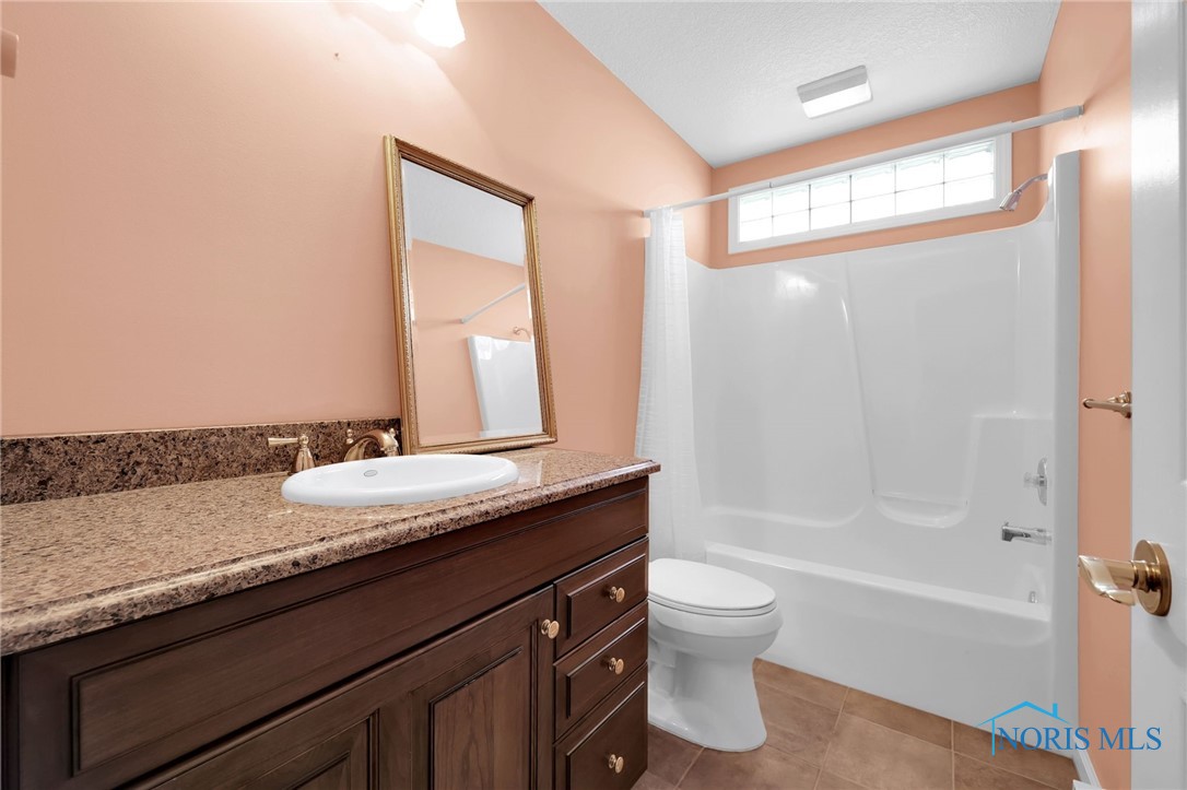 4506 Woodridge Drive, Sandusky, Ohio image 25
