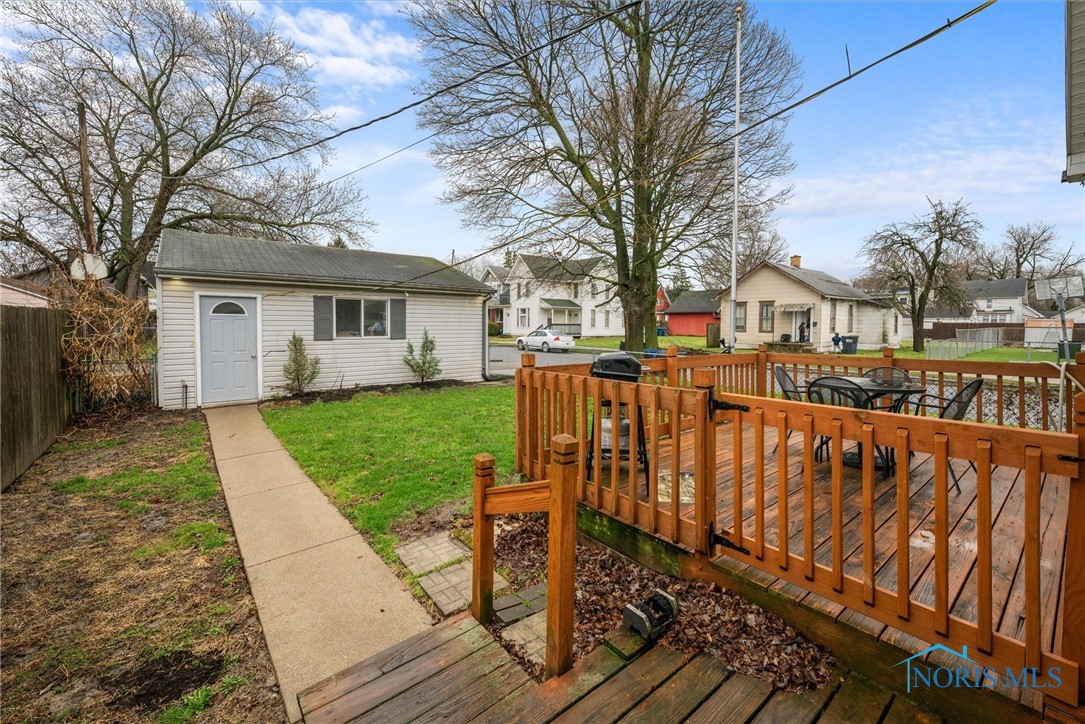625 Valleywood Drive, Toledo, Ohio image 18