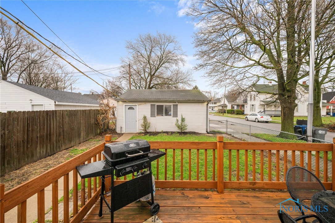 625 Valleywood Drive, Toledo, Ohio image 23