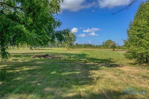 Tiny photo for 1450 S Lallendorf Road, Oregon, OH 43616 (MLS # 6136618)