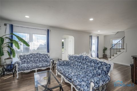 Tiny photo for 1450 S Lallendorf Road, Oregon, OH 43616 (MLS # 6136618)