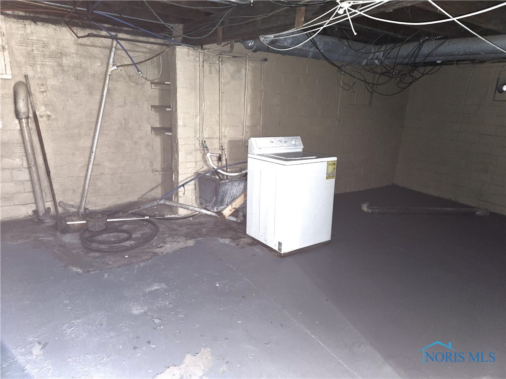 521 Bates Road, Toledo, Ohio image 18