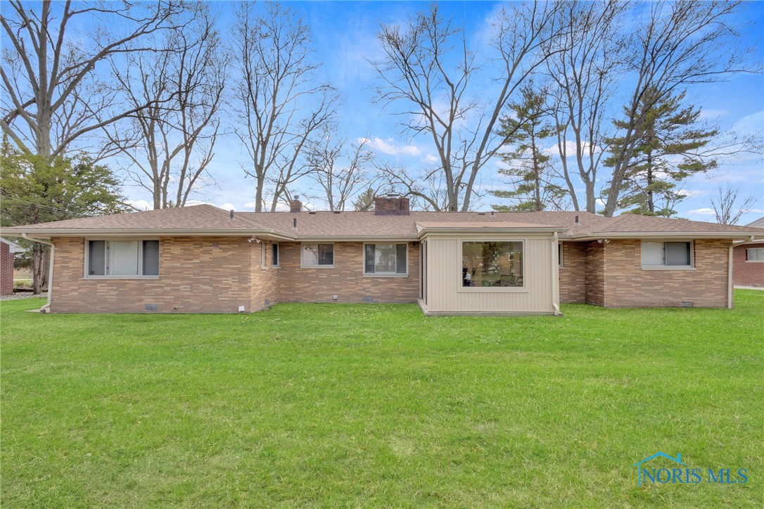 2316 Lynn Park Drive, Toledo, Ohio image 38