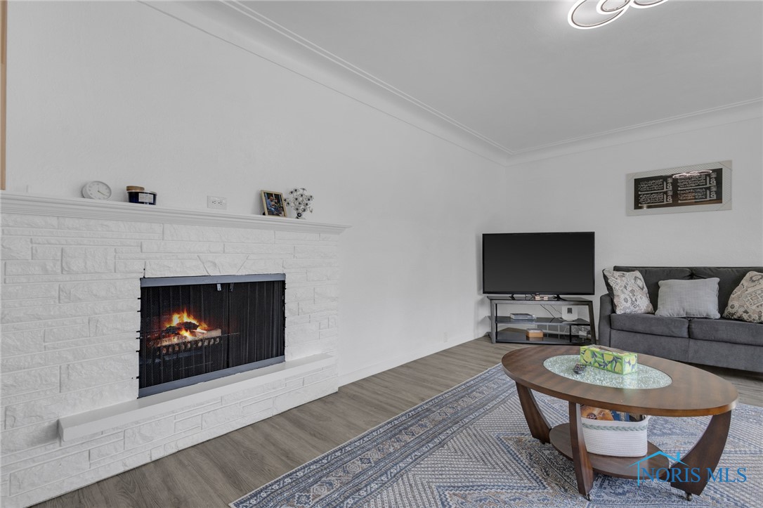 2316 Lynn Park Drive, Toledo, Ohio image 5
