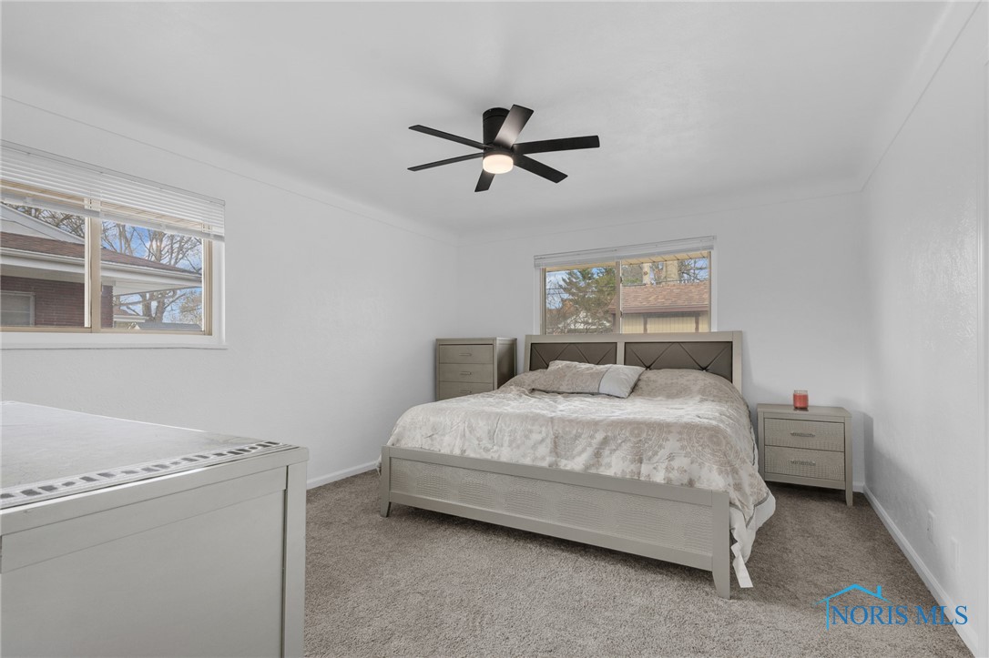 2316 Lynn Park Drive, Toledo, Ohio image 32