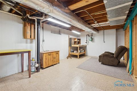 Tiny photo for 1848 Brierheath Avenue, Toledo, OH 43614 (MLS # 6136797)