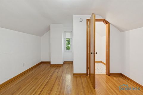 Tiny photo for 1848 Brierheath Avenue, Toledo, OH 43614 (MLS # 6136797)