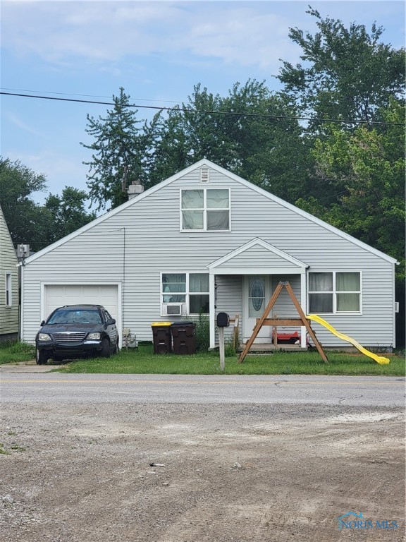 122 Squires Avenue, Defiance, Ohio image 1