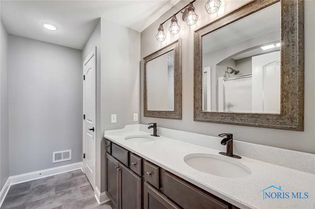 9844 Falconwood Court, Sylvania, Ohio image 35