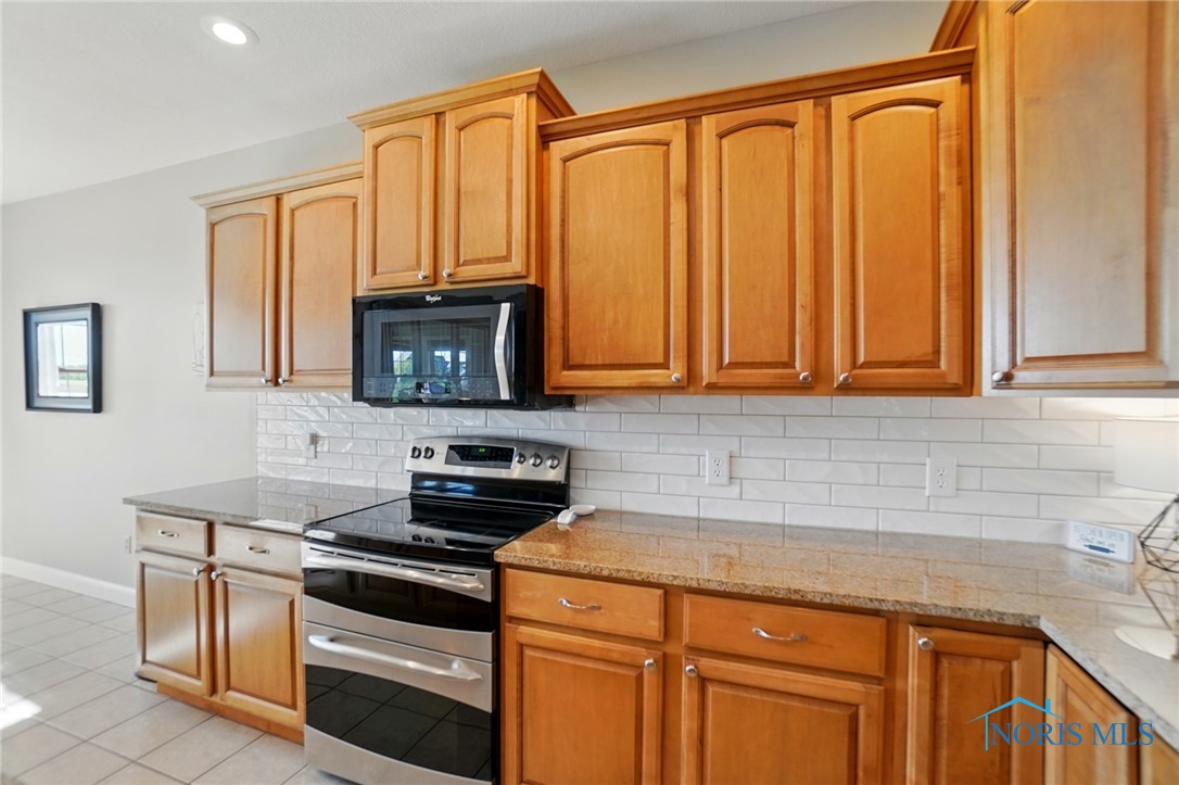 8395 Ash Ridge Lane, Findlay, Ohio image 13