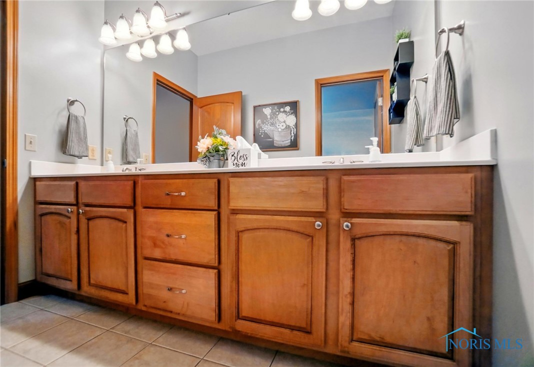 8395 Ash Ridge Lane, Findlay, Ohio image 31