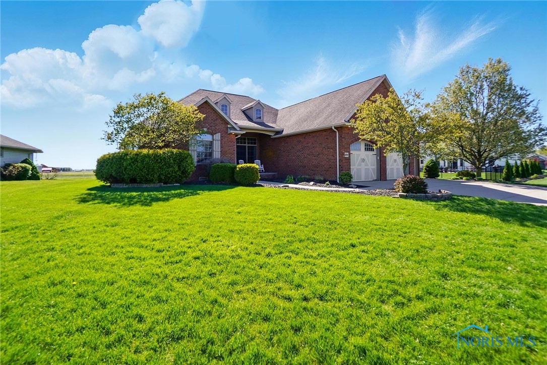 8395 Ash Ridge Lane, Findlay, Ohio image 3