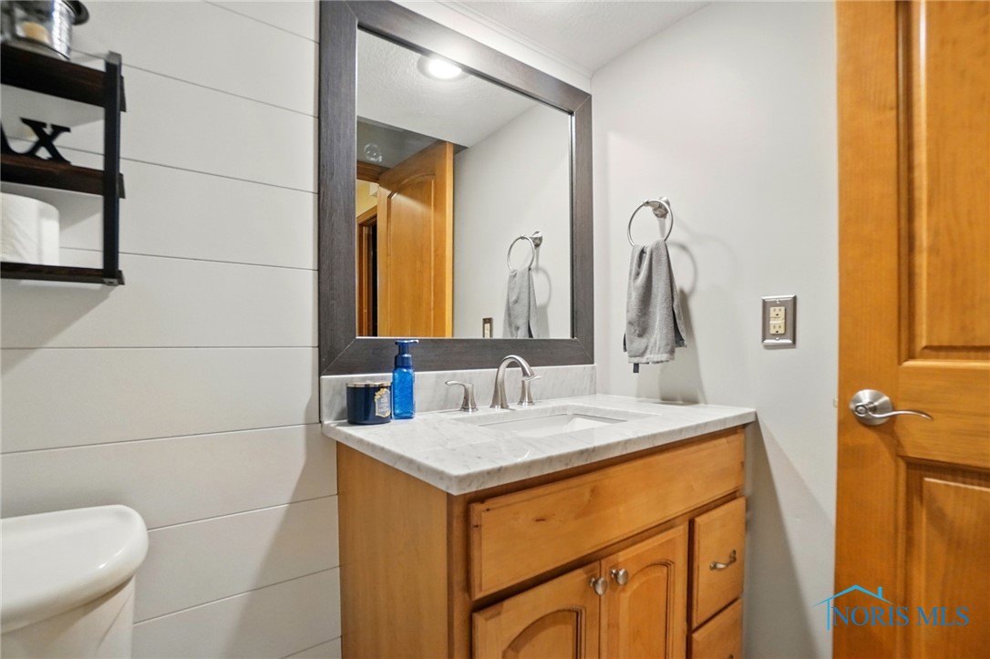 8395 Ash Ridge Lane, Findlay, Ohio image 46