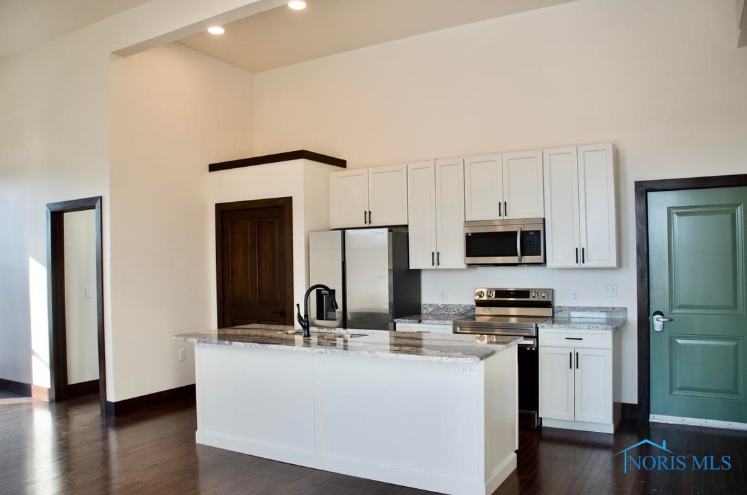 Findlay, Ohio 45840, United States, 2 Bedrooms Bedrooms, ,1 BathroomBathrooms,Residential,Active,19143