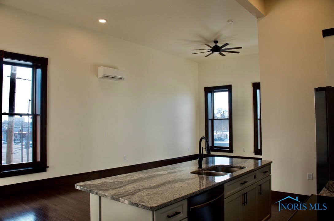 Findlay, Ohio 45840, United States, 2 Bedrooms Bedrooms, ,1 BathroomBathrooms,Residential,Active,19143