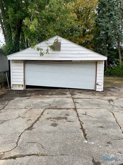 Tiny photo for 356 Sumner Street, Toledo, OH 43609 (MLS # 6136231)