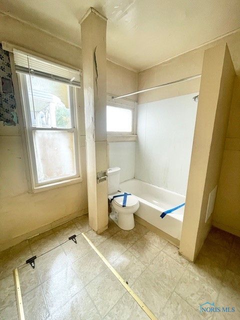 Tiny photo for 356 Sumner Street, Toledo, OH 43609 (MLS # 6136231)