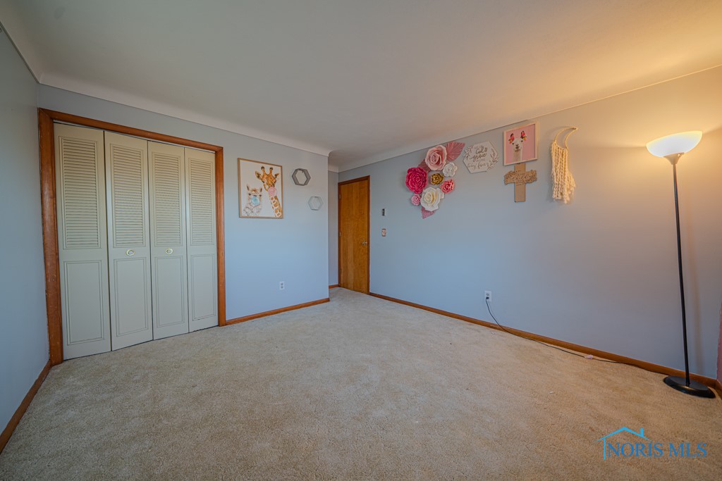 433 Burnham Drive, Fostoria, Ohio image 20