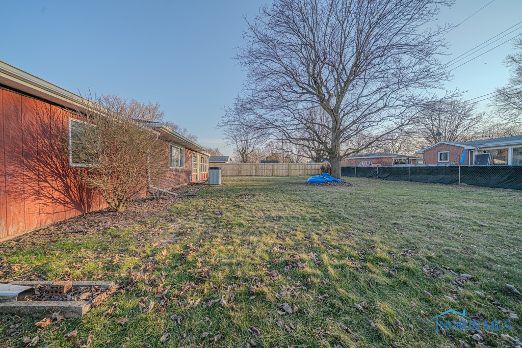 433 Burnham Drive, Fostoria, Ohio image 23