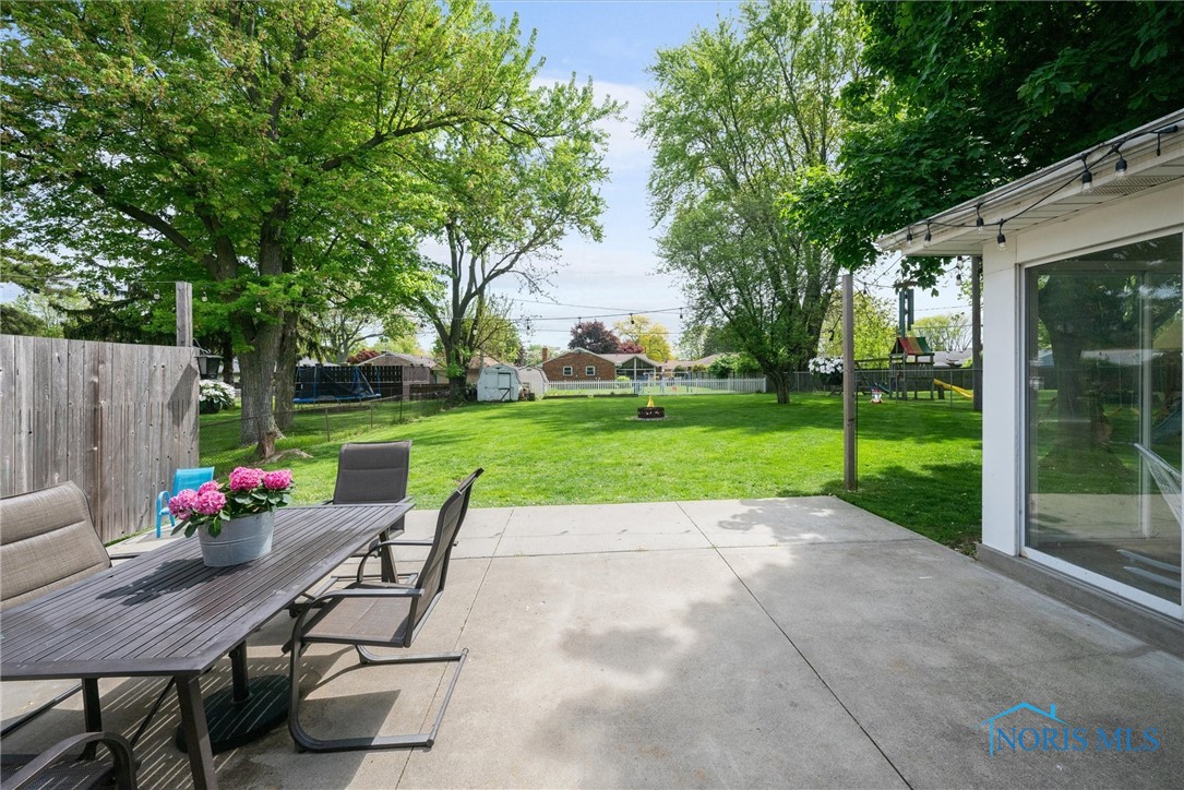 541 S Berlin Avenue, Oregon, Ohio image 39