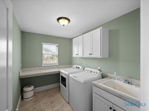 Tiny photo for 2837 Woods Edge Rd Rd, Perrysburg, OH 43551 (MLS # 6136338)