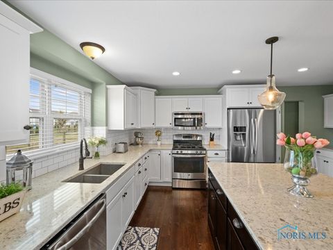 Tiny photo for 2837 Woods Edge Rd Rd, Perrysburg, OH 43551 (MLS # 6136338)