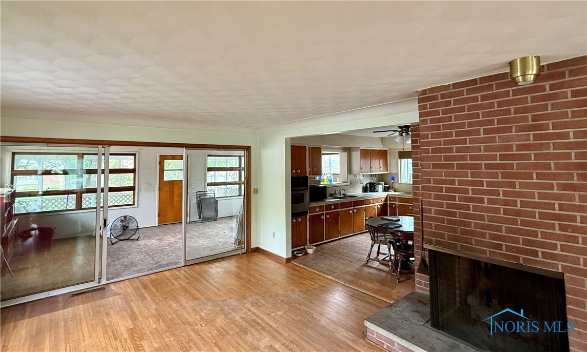 314 Eleanor Avenue, Rossford, Ohio image 2