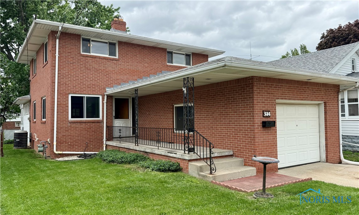 314 Eleanor Avenue, Rossford, Ohio image 1