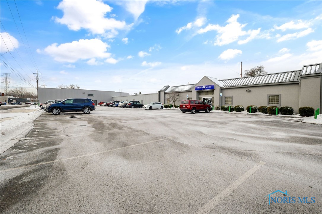 2645 & 2655 W Central Avenue
