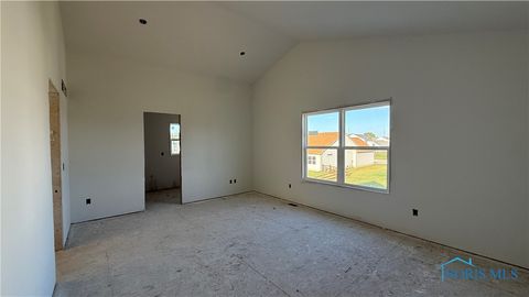 Tiny photo for 727 W Ironwood Drive, Rossford, OH 43460 (MLS # 6136447)