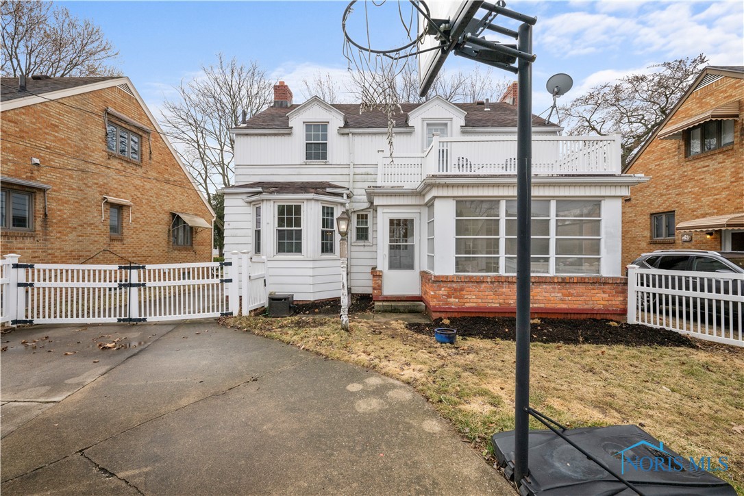 2719 Eastmoreland Drive, Oregon, Ohio image 36