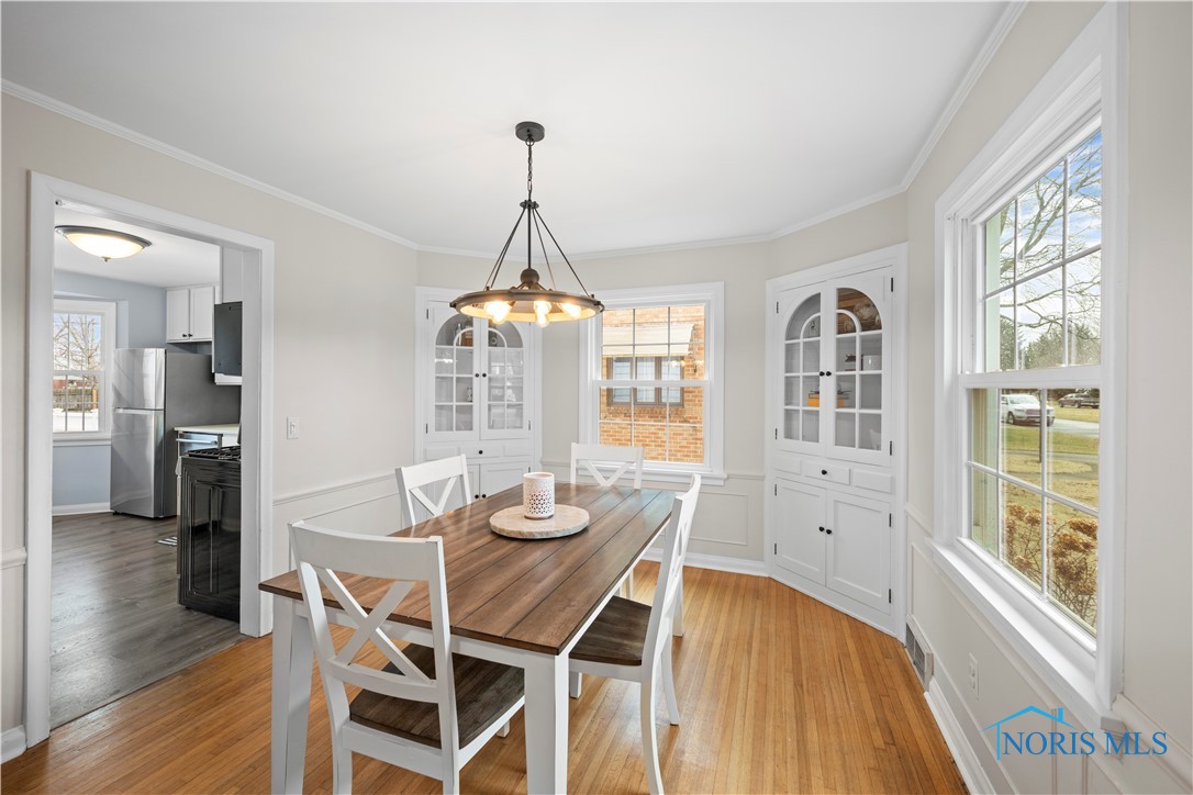 2719 Eastmoreland Drive, Oregon, Ohio image 14