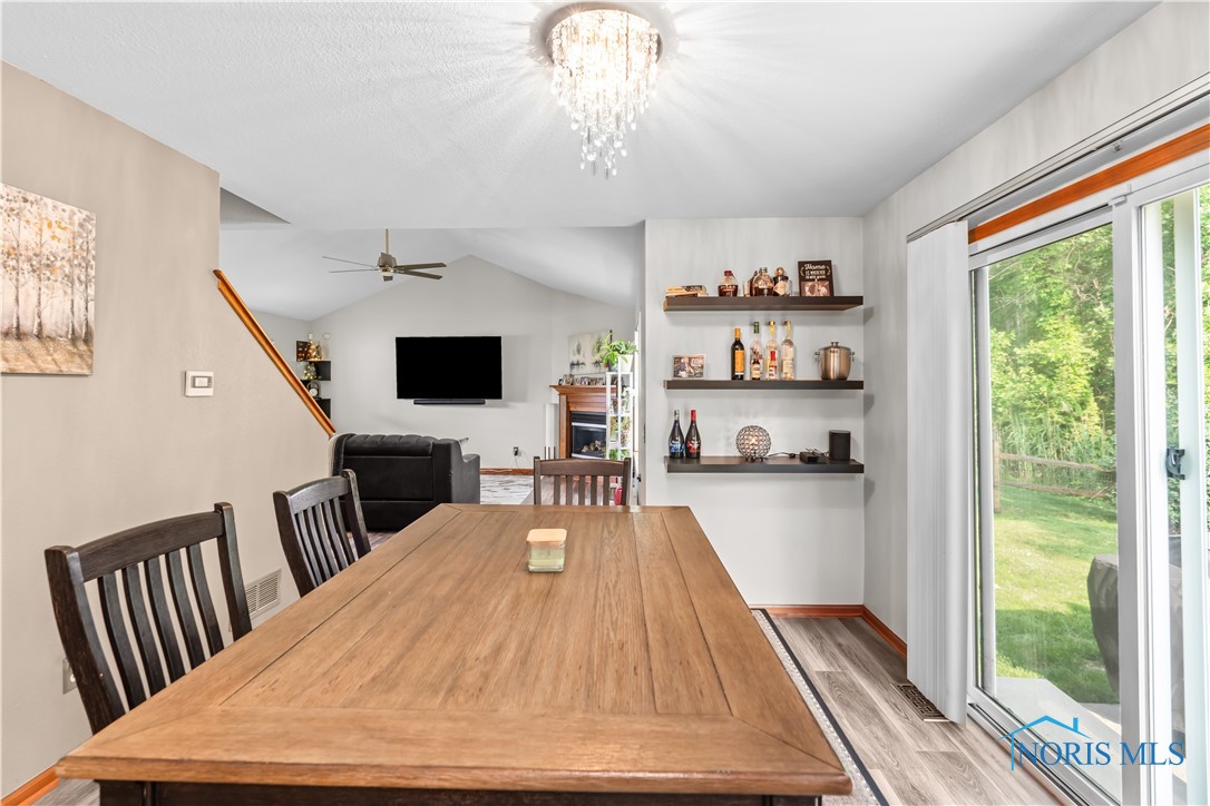 6933 Running Brook Way, Holland, Ohio image 14