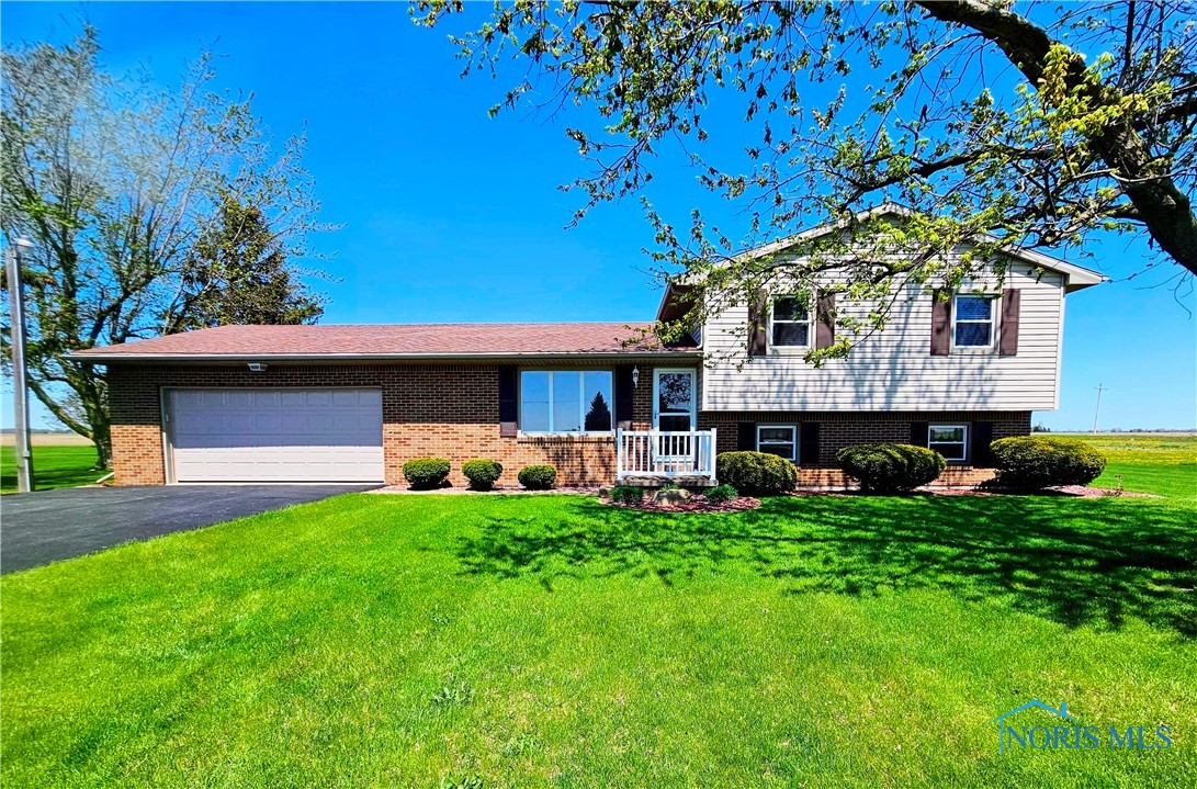 24046 Defiance Pike, Custar, Ohio image 1