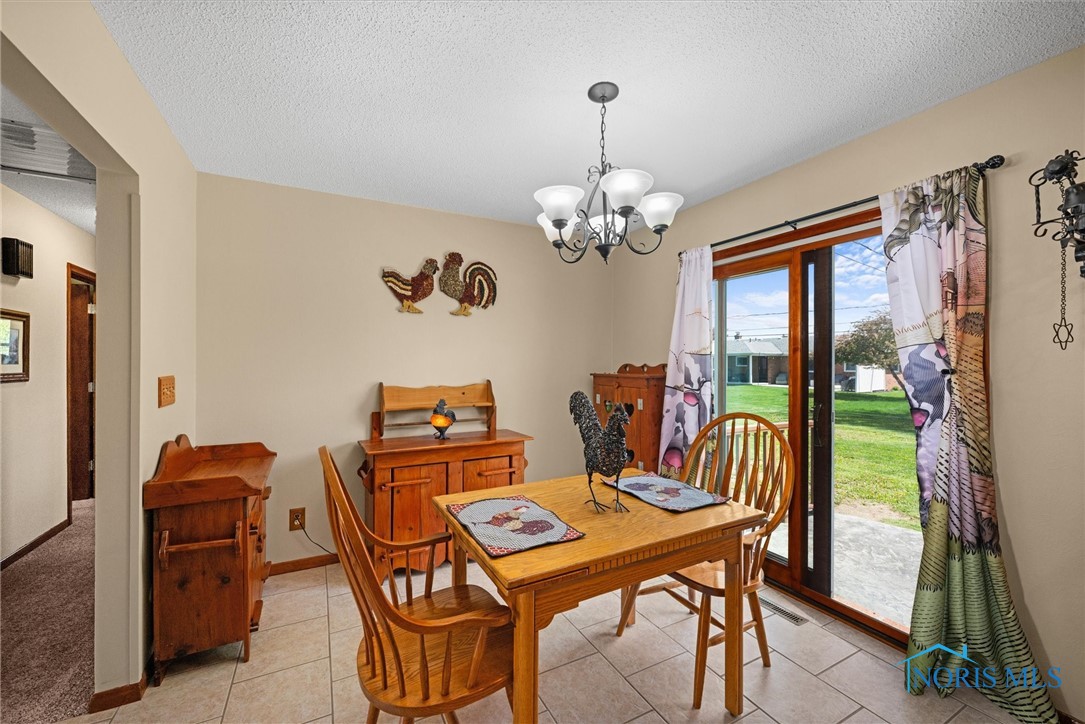 300 Parkview Drive, Walbridge, Ohio image 17