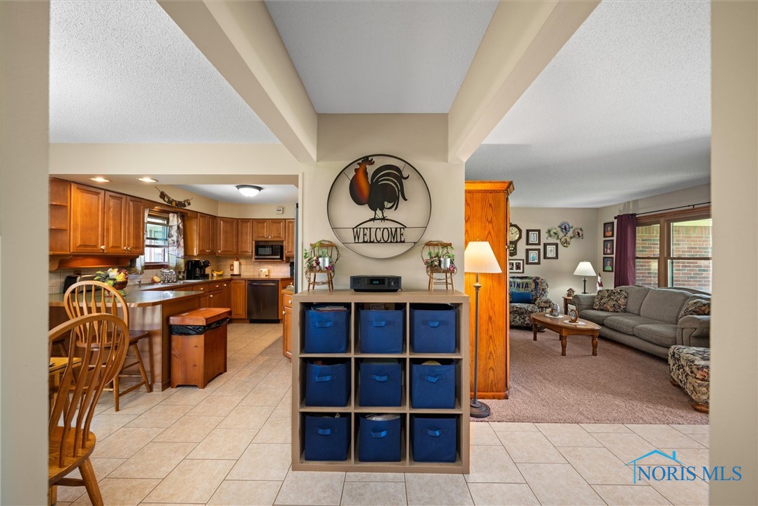 300 Parkview Drive, Walbridge, Ohio image 18