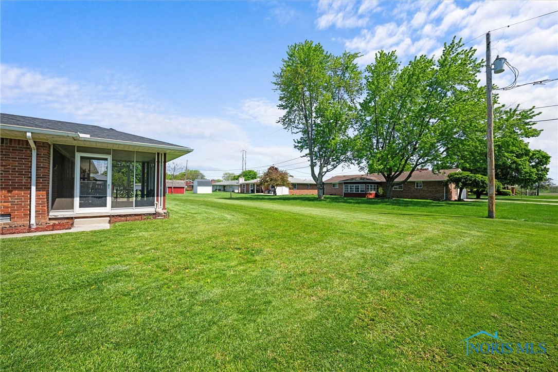 300 Parkview Drive, Walbridge, Ohio image 33