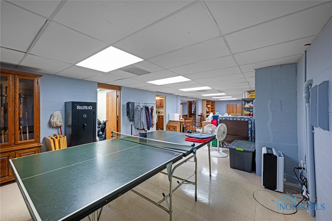 300 Parkview Drive, Walbridge, Ohio image 29