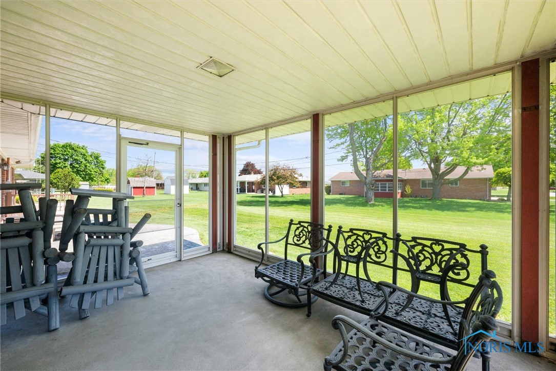 300 Parkview Drive, Walbridge, Ohio image 32