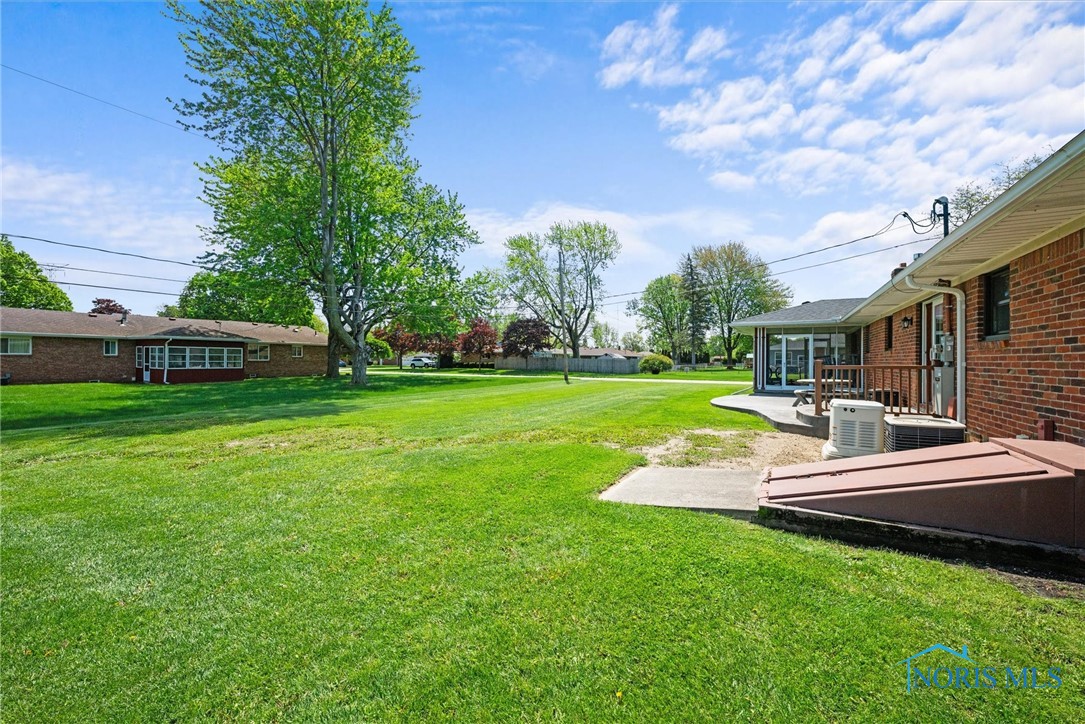 300 Parkview Drive, Walbridge, Ohio image 37