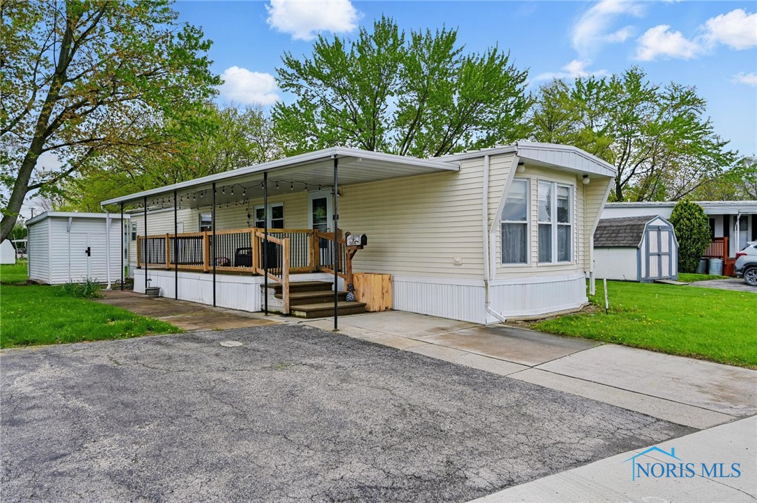 1869 Huntington Dr, Findlay, Ohio image 1
