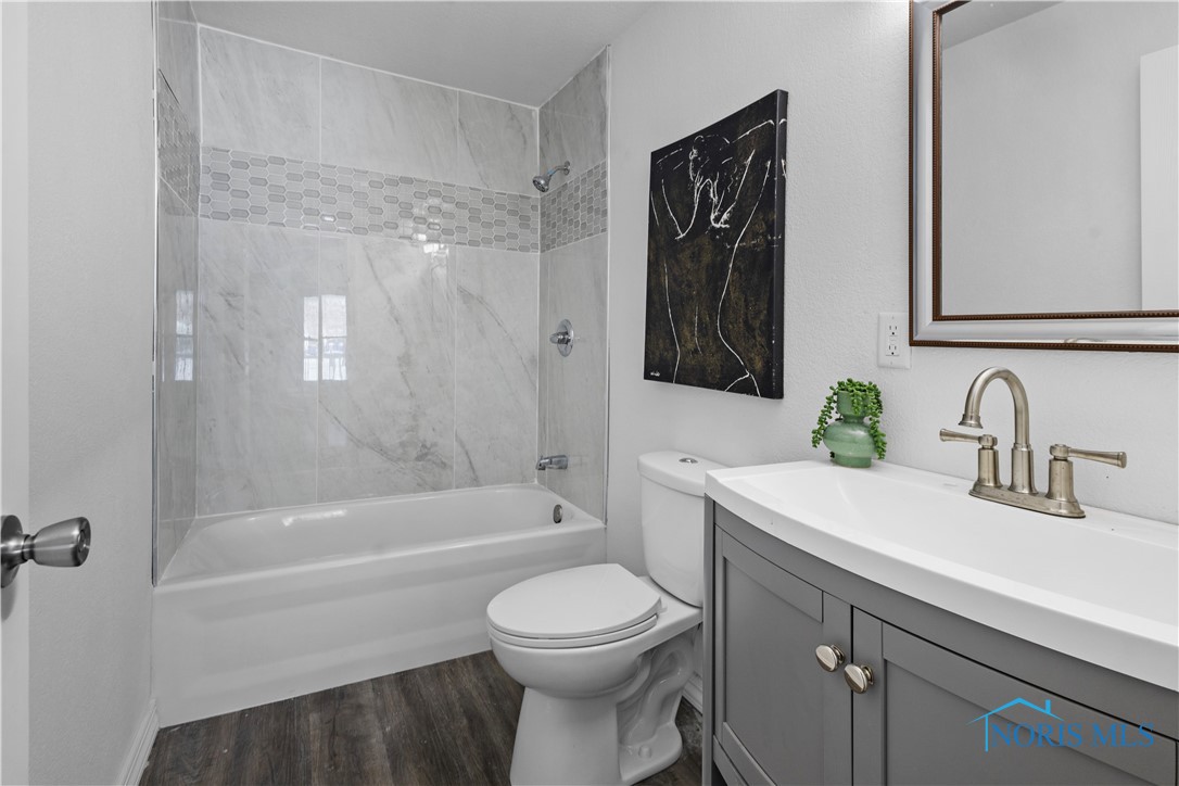 7139 Springfield Drive, Holland, Ohio image 12