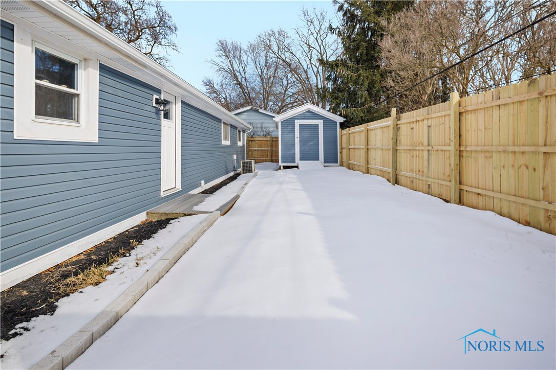 7139 Springfield Drive, Holland, Ohio image 24