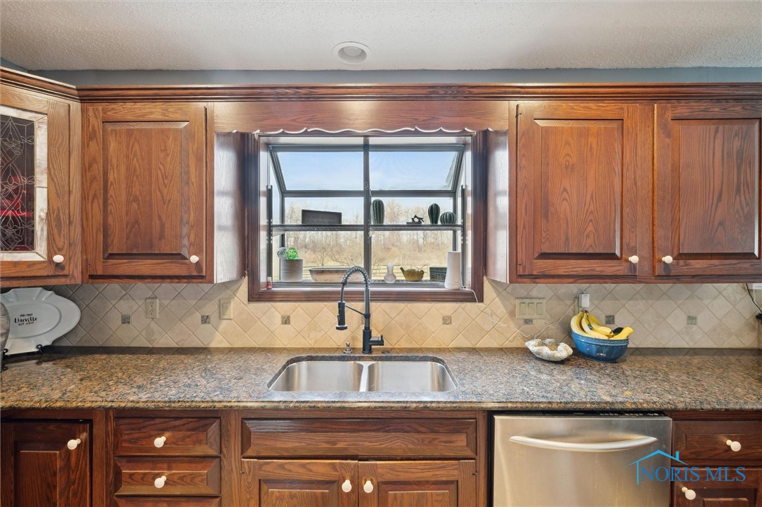 7106 Country Creek Road, Maumee, Ohio image 14